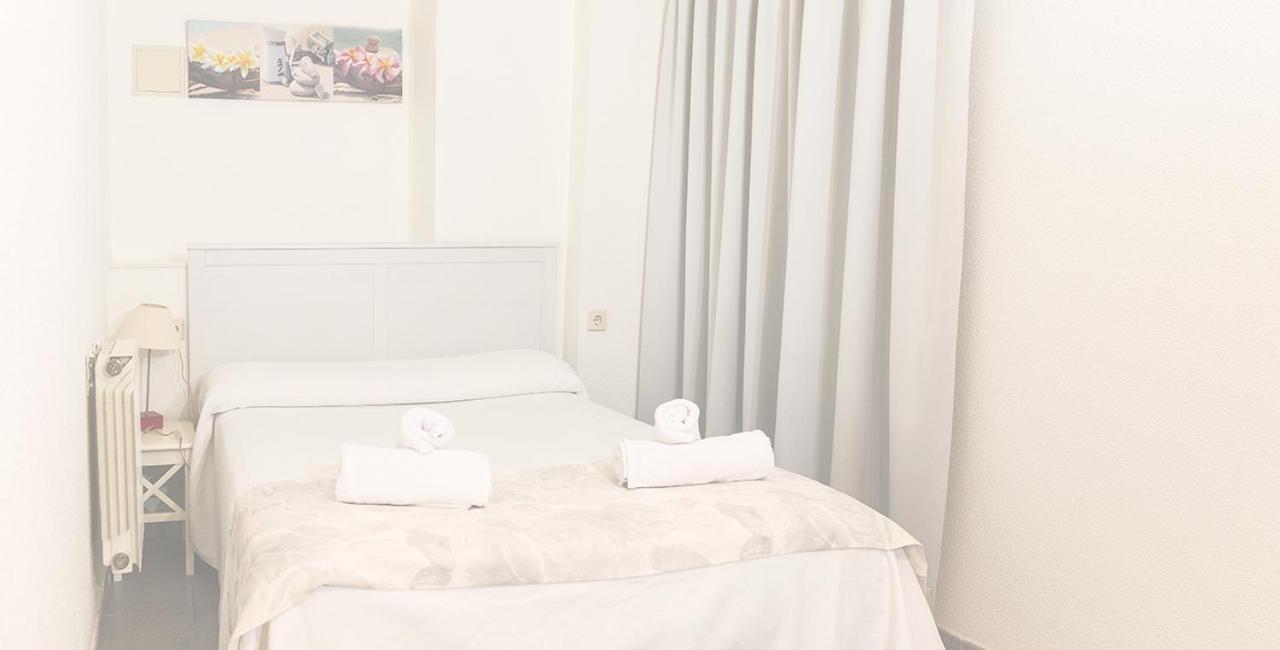 Hostal 3 De Noviembre Otel Palencia Dış mekan fotoğraf